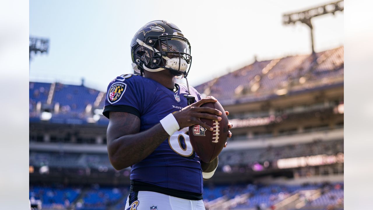 Lamar Jackson, Ravens Agree to Five-Year Extension