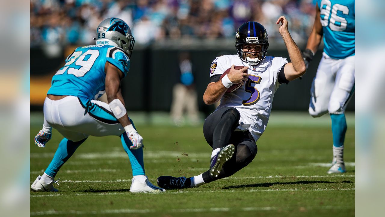 Charlotte, North Carolina, USA. 28th Oct, 2018. Baltimore Ravens  quarterback Joe Flacco (5) during the NFL football game between the  Baltimore Ravens and the Carolina Panthers on Sunday October 28, 2018 in