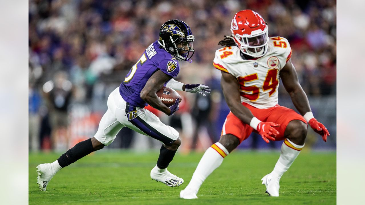 4,982 Chiefs V Ravens Stock Photos, High-Res Pictures, and Images