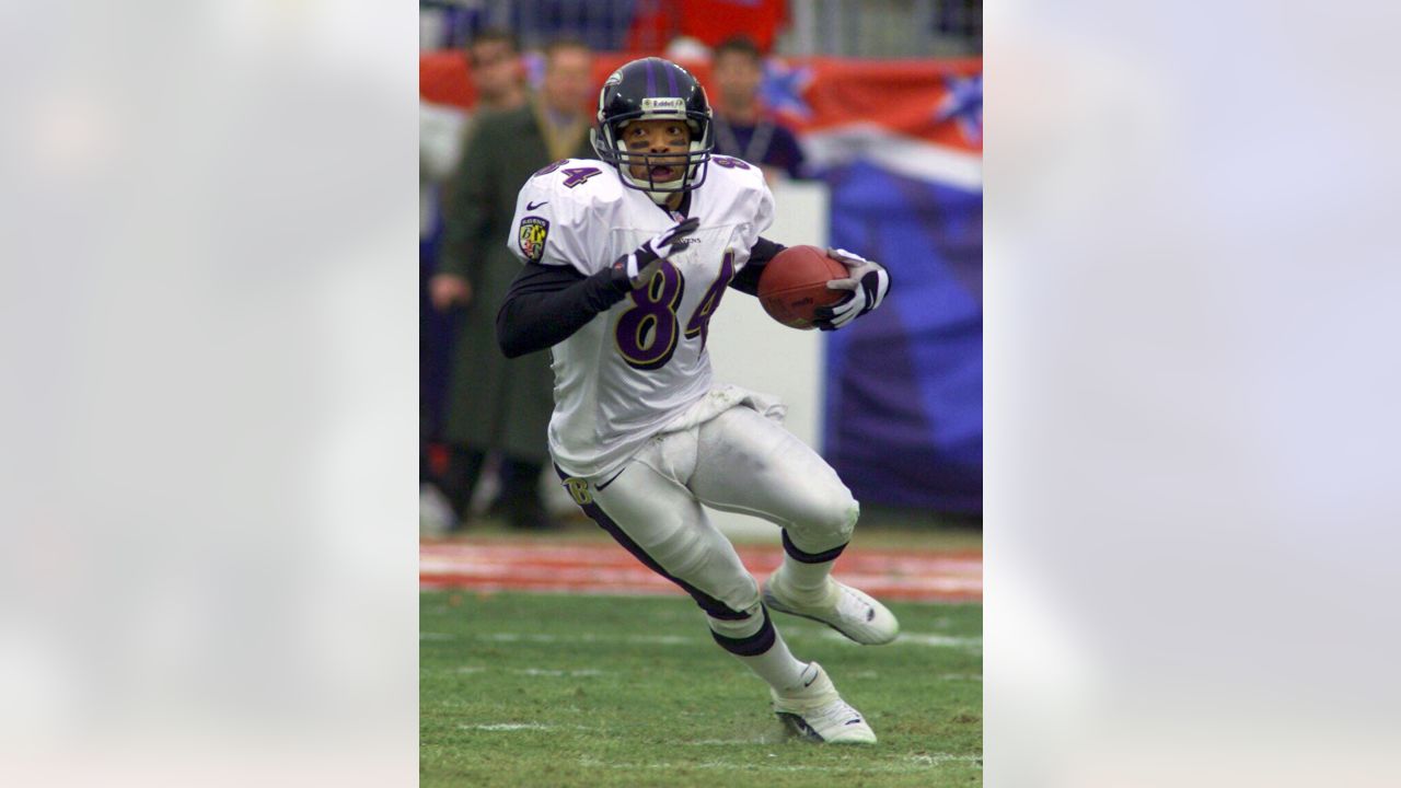 Baltimore Ravens wide receiver Clarence Moore breaks down the News Photo  - Getty Images