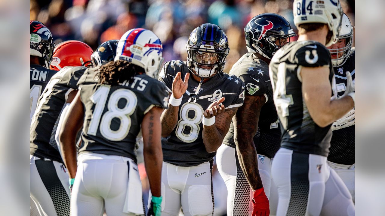 Lamar Jackson Is an Expert Water Boy, And Other Great Pro Bowl Clips