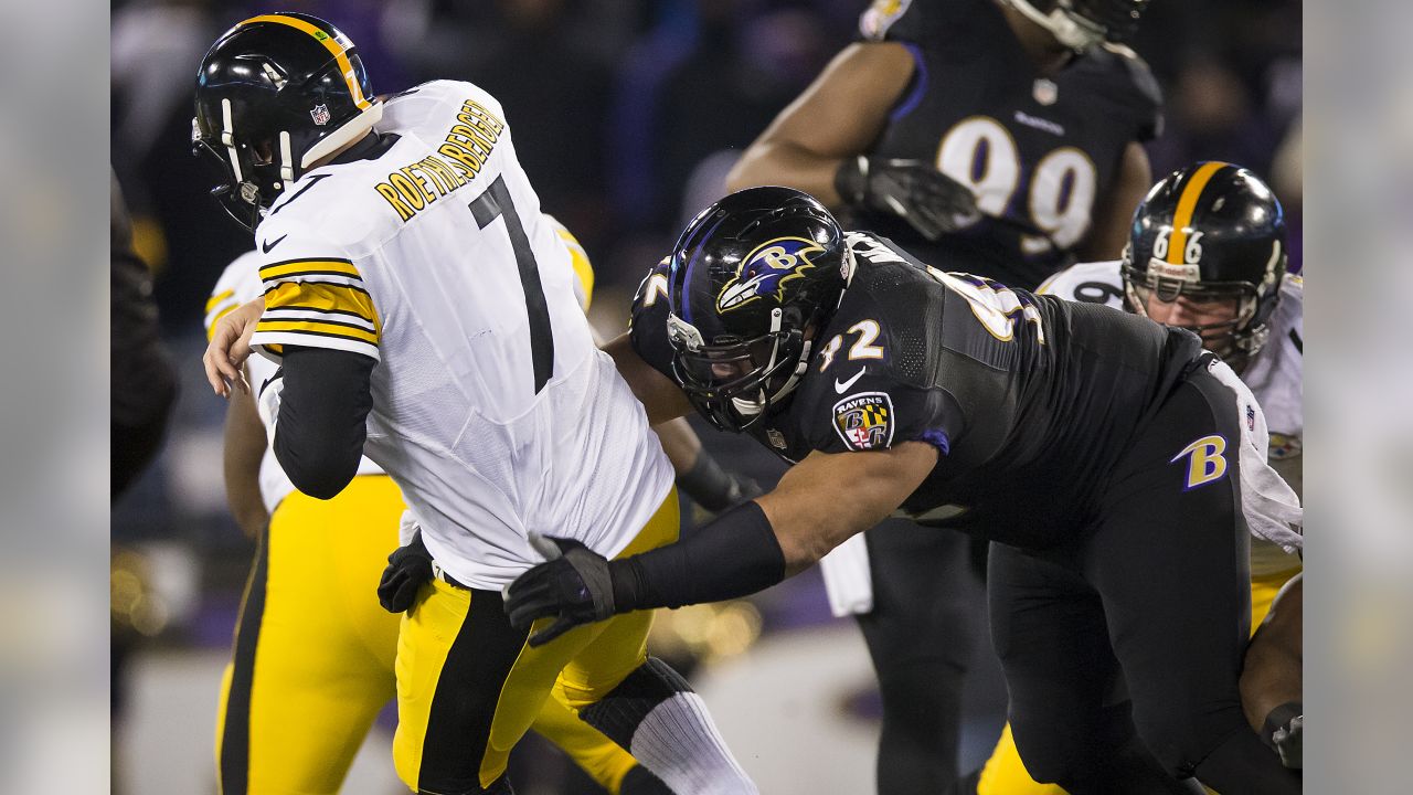 VIDEO: 350-pound Baltimore Raven Haloti Ngata throws down a