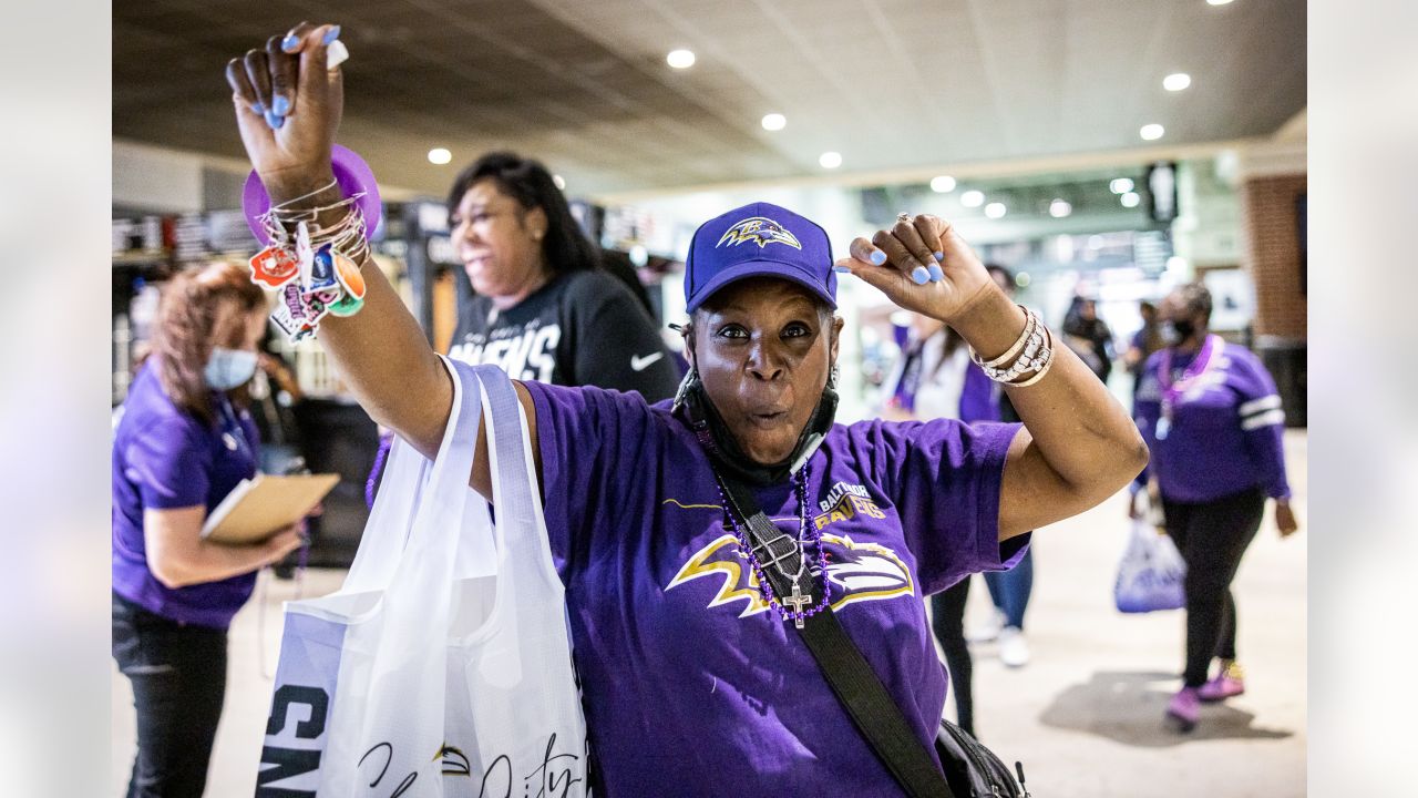 Purple pride: Inside the Ravens' female fan club - ESPN