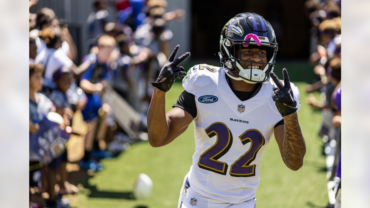 Ravens place WR Devin Duvernay on injured reserve, reunite with WR