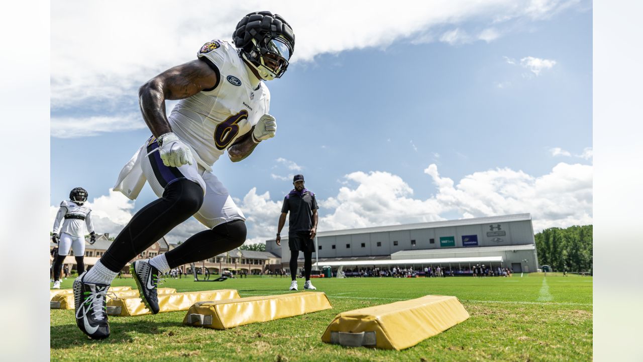 Baltimore Ravens wide receiver Devin Duvernay (13) warms up before an NFL  football game against the Carolina Panthers, Sunday, Nov. 20, 2022, in  Baltimore. (AP Photo/Nick Wass Stock Photo - Alamy