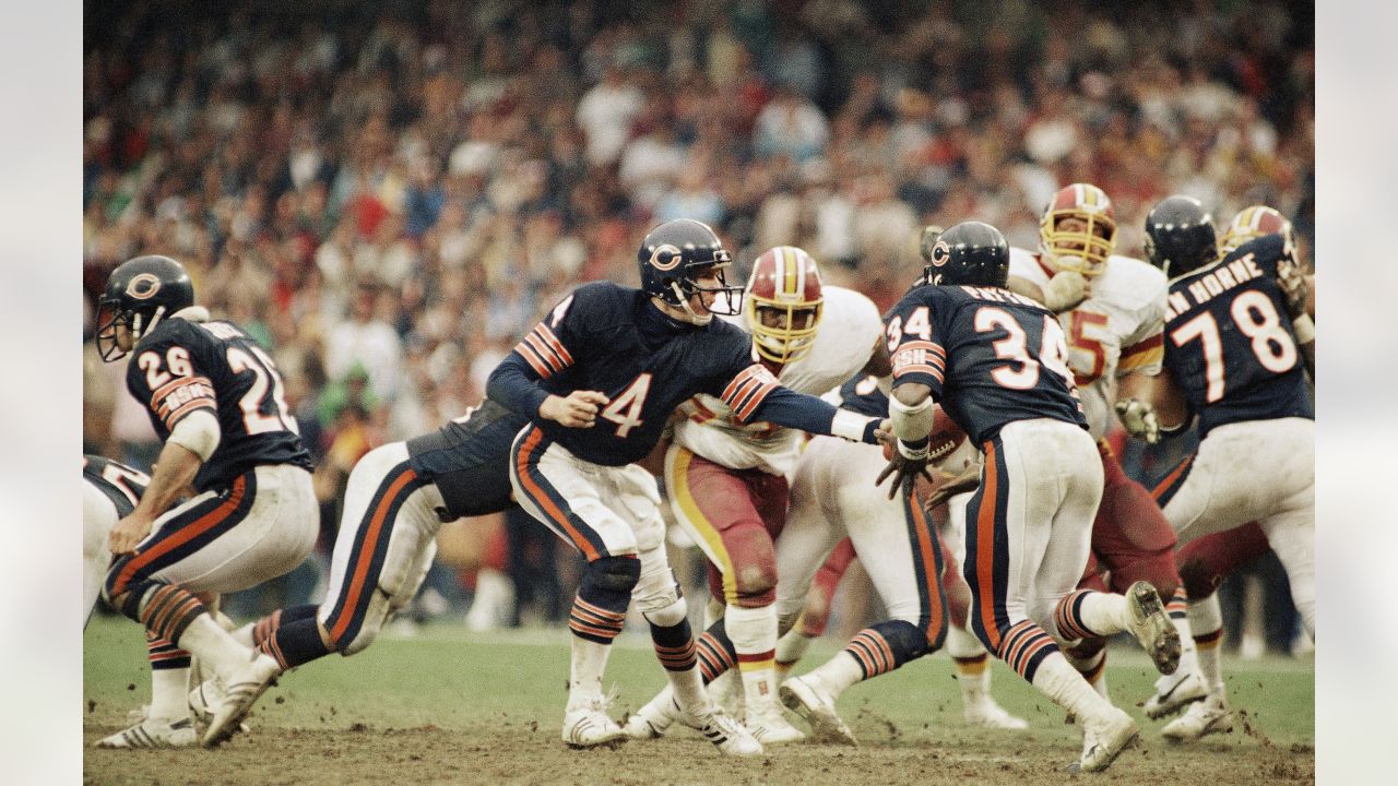 October 24, 1976: Walter Payton leaps in from the 1 vs. the