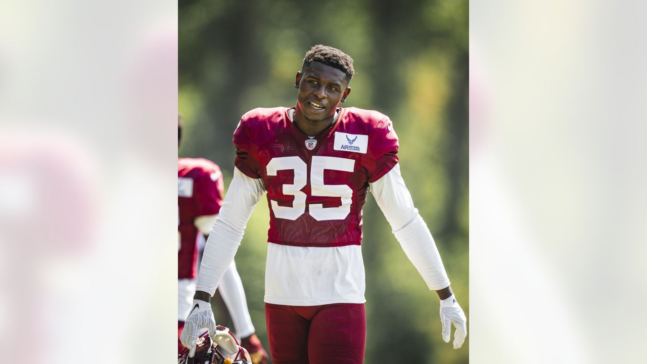 Washington Commanders cornerback Benjamin St-Juste (25) is introduced  before an NFL football game against the Arizona Cardinals, Sunday,  September 10, 2023 in Landover, Maryland. (AP Photo/Daniel Kucin Jr Stock  Photo - Alamy