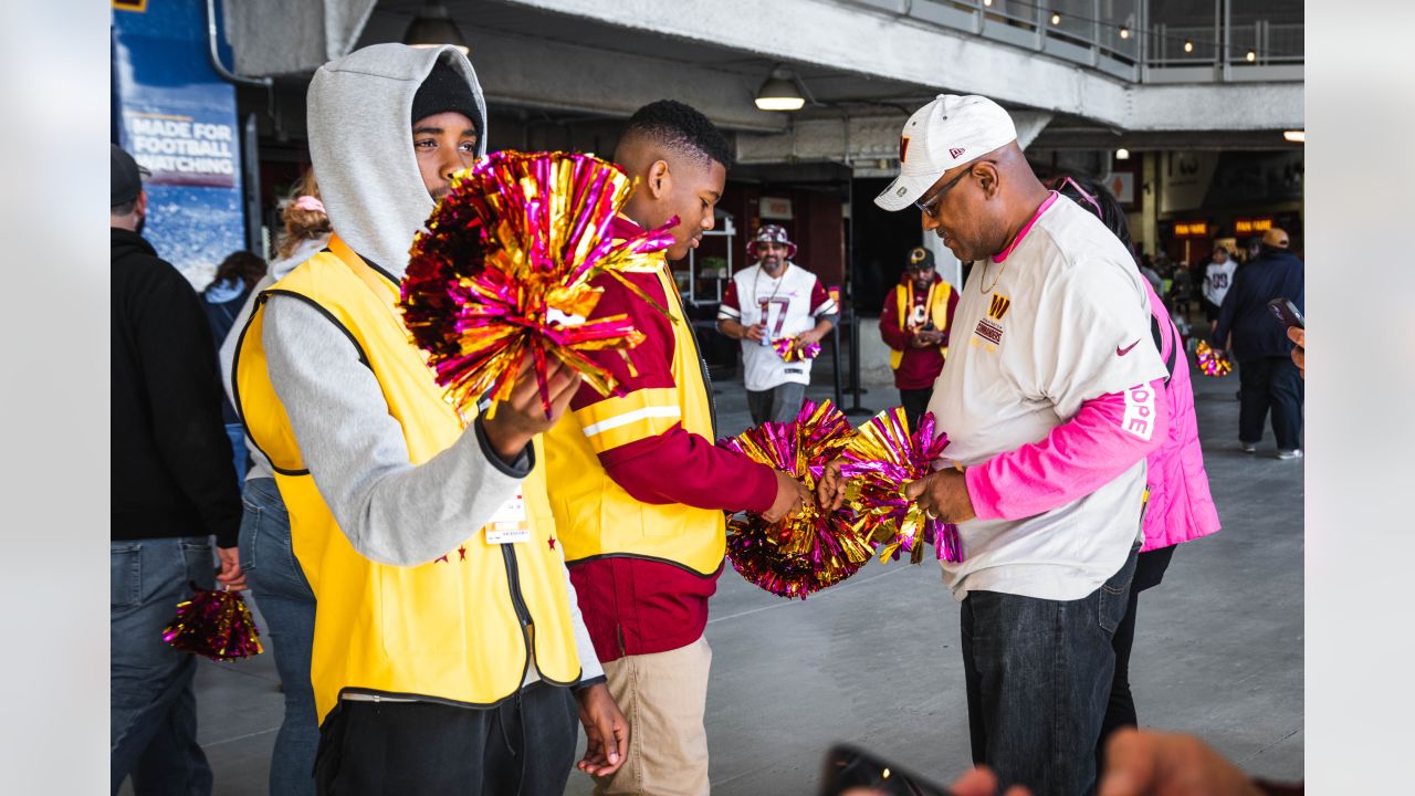 Archives: Former Bengal wideout thinks pink during Breast Cancer