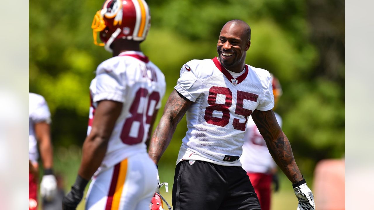 Former Maryland TE Vernon Davis signs with Washington, per report - Testudo  Times