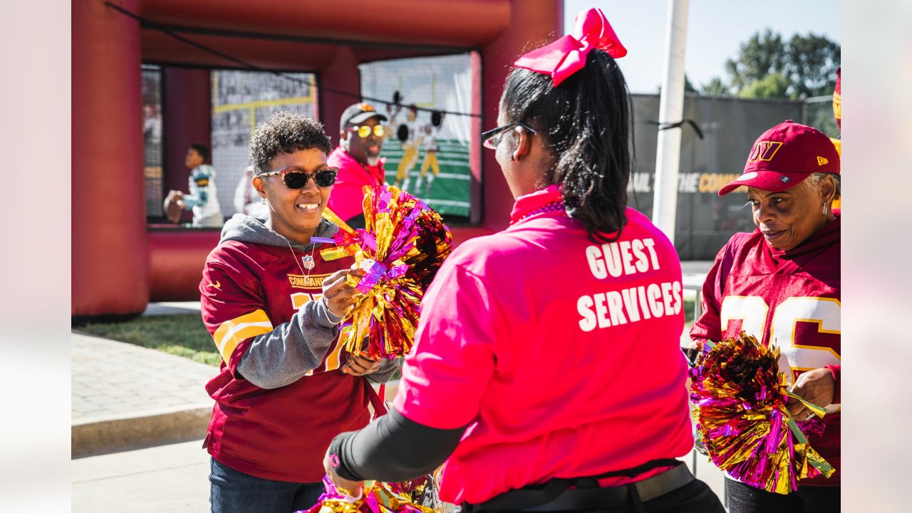 Washington Commanders on X: .@InovaHealth is giving away pink texting  gloves this Sunday at #Redskins #BCA Game. #PHIvsWAS Get there early to get  yours!  / X