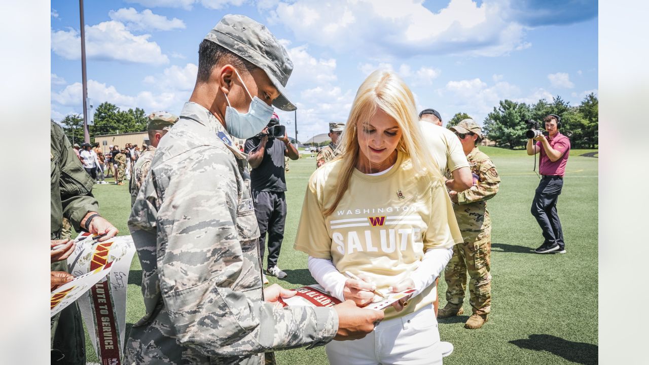 Military: #SaluteToService