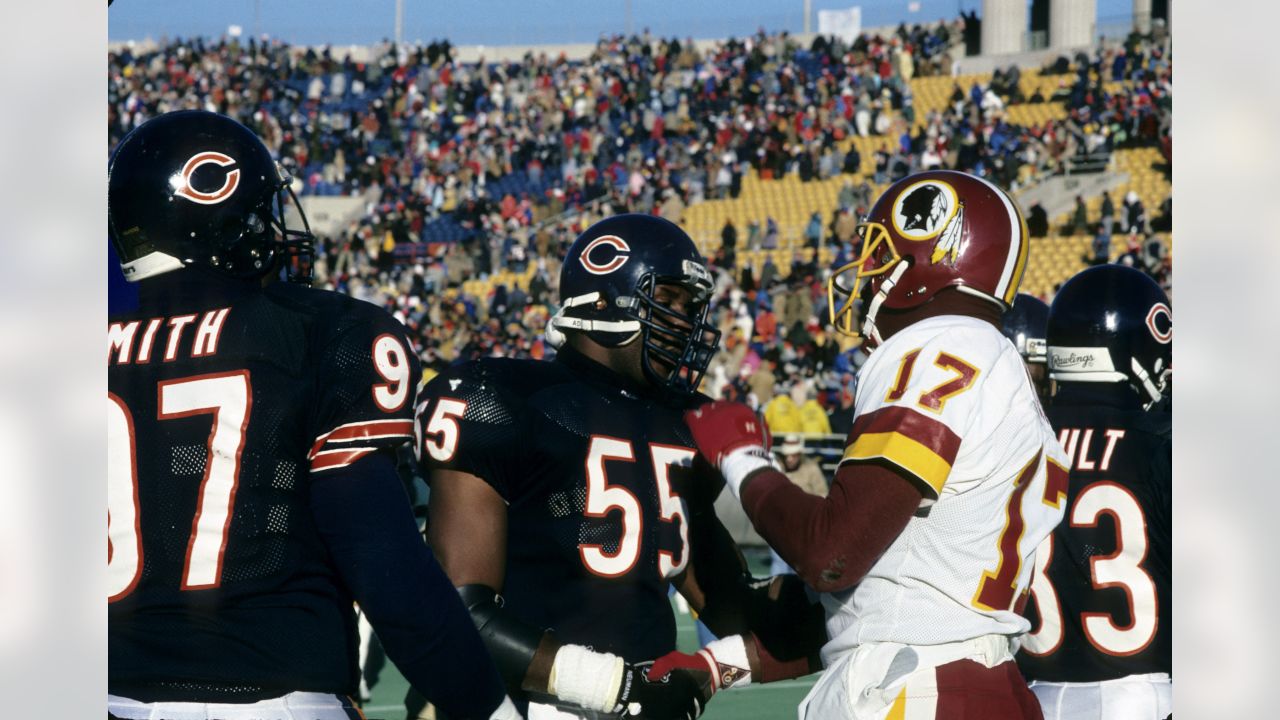 Chicago Bears linebacker Otis Wilson (55) celebrates his sack of