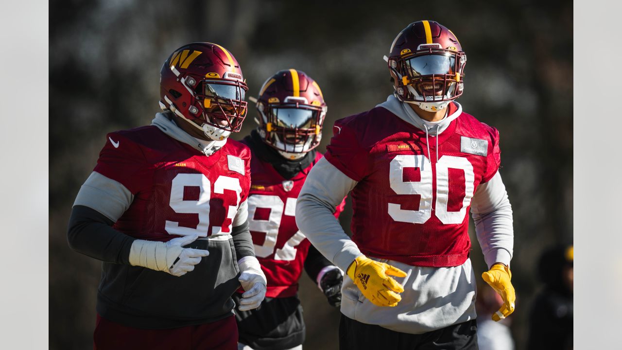 Washington Commanders running back Jonathan Williams (41) runs