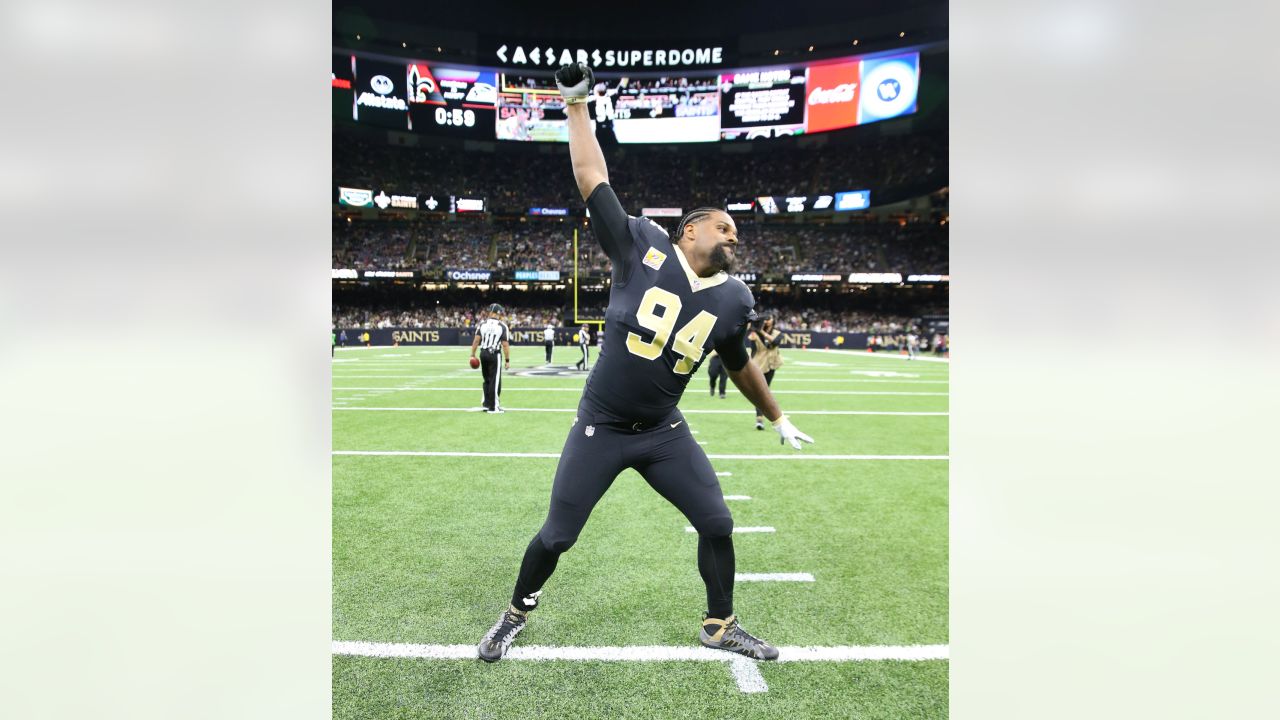 New Orleans, Louisiana, USA. 9th Oct, 2022. New Orleans Saints tight end  Taysom Hill celebrates scoring a touchdown on a 60 yard run against the  Seattle Seahawks in an NFL game in