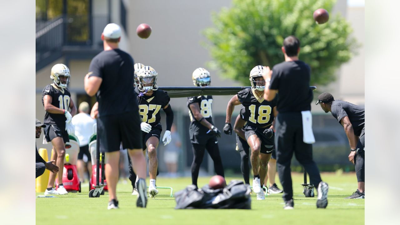 2022 Saints OTAs - New Orleans Saints wide receiver Jarvis Landry brings  the juice to OTAs too