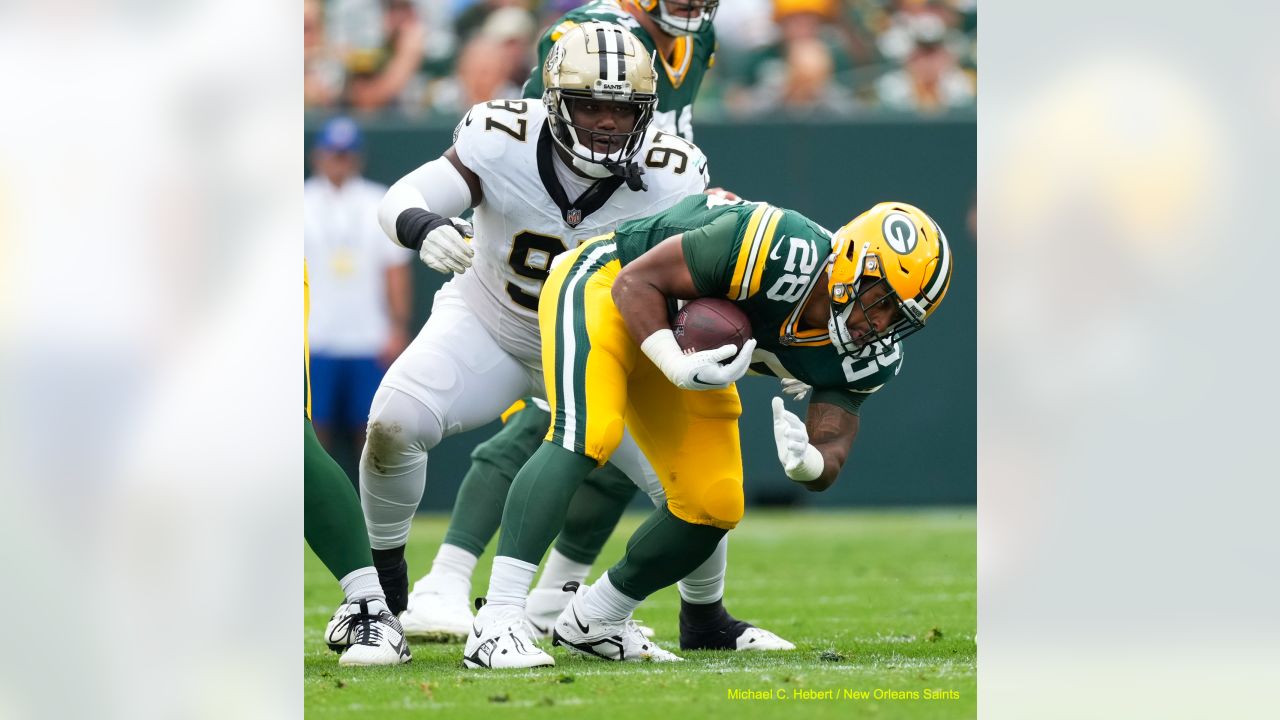 Packers beat Saints in high-scoring affair, 37-30