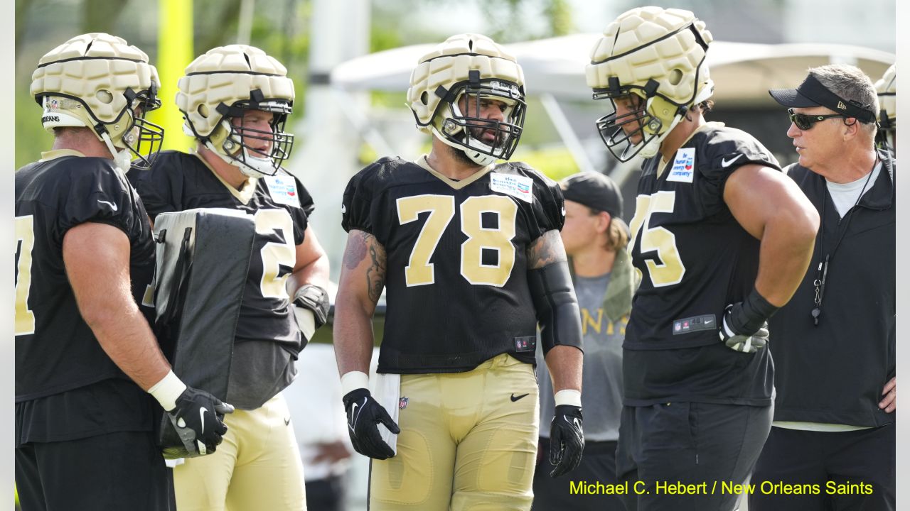 New Orleans Saints players adjust to Guardian Caps during training camp