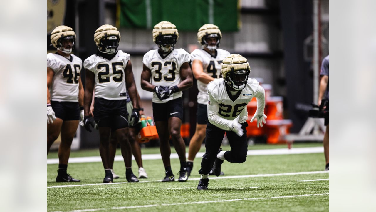 FanSided] Photos suggest Saints' Alvin Kamara broke protocol before  positive COVID test : r/nfl