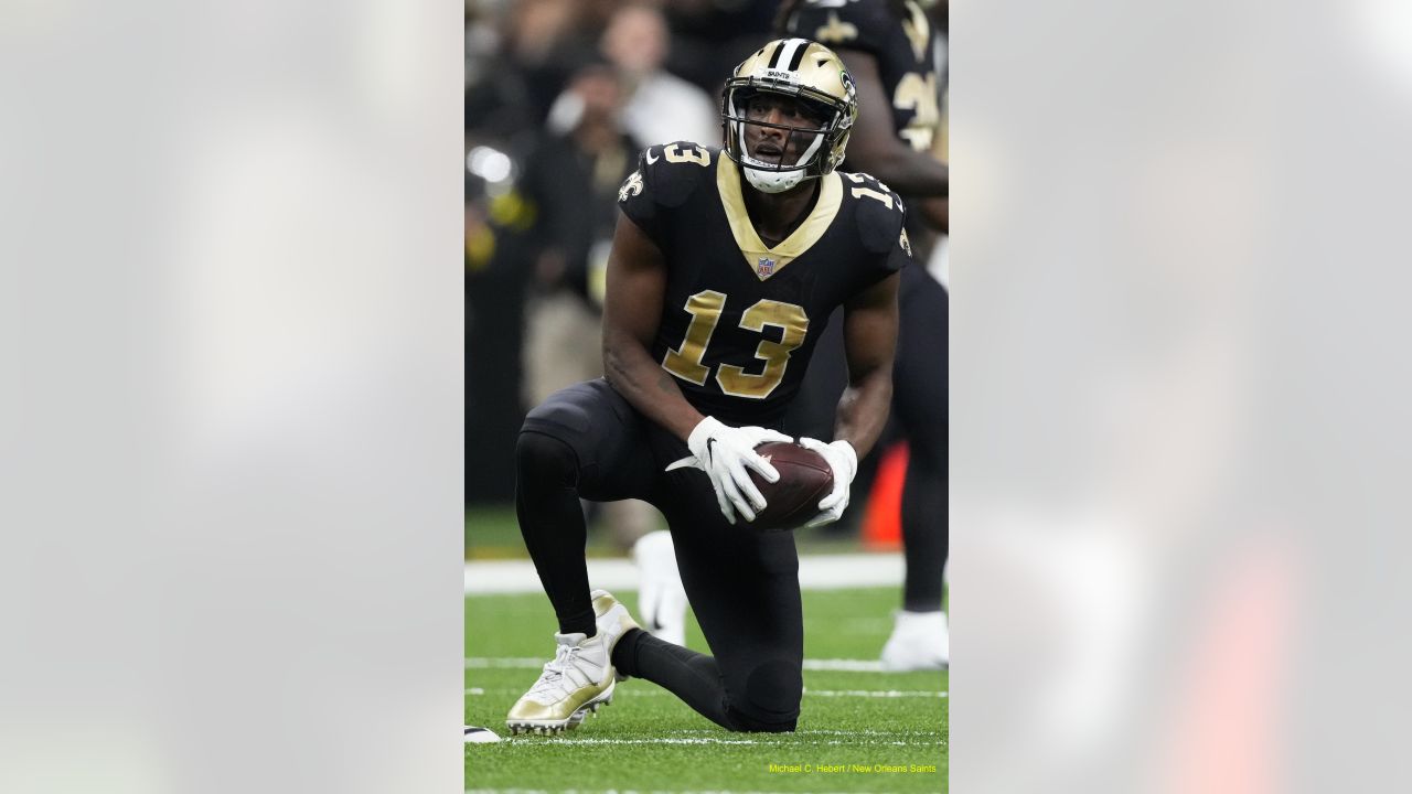 New Orleans Saints linebacker Pete Werner (20) in action during an NFL  football game against the Tampa Bay Buccaneers, Sunday, Sept. 18, 2022, in New  Orleans. (AP Photo/Tyler Kaufman Stock Photo - Alamy