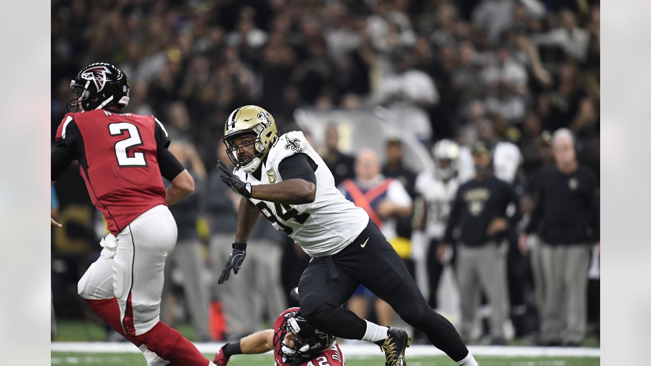 Saints star Cameron Jordan squeezes into dad's Pro Bowl jersey for Steve  Jordan Vikings Ring of Honor induction – Twin Cities