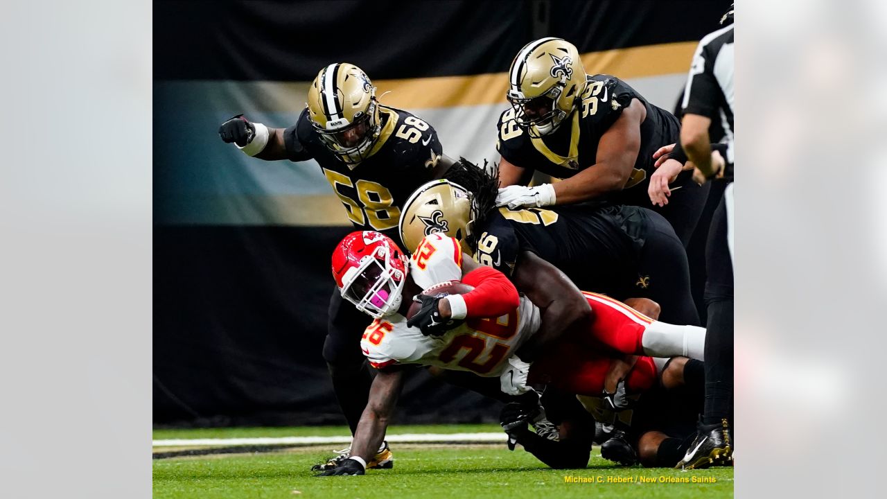 Chiefs win ninth in a row, move to 13-1 with 32-29 win over Saints