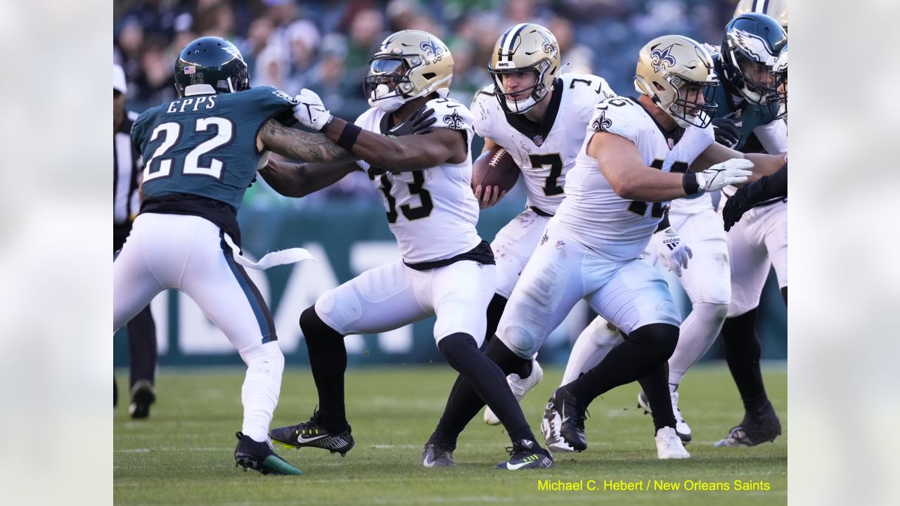 New Orleans Saints rally to defeat the Philadelphia Eagles and