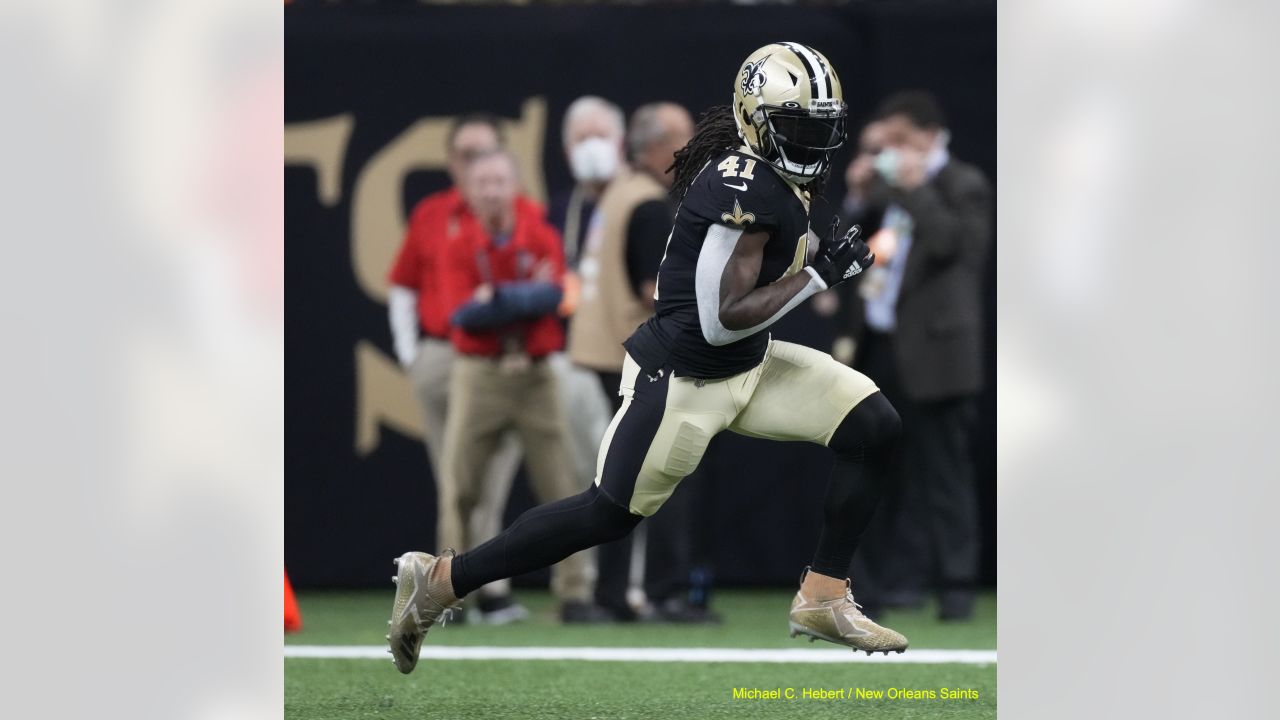 New Orleans Saints secure a narrow 20-17 victory against the Carolina  Panthers - BVM Sports