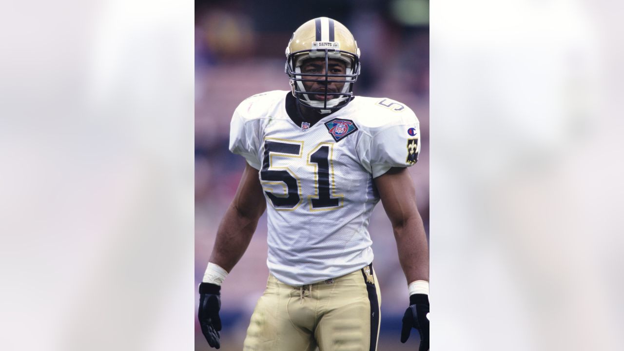 3 Sam Mills, Top 10 Best Free Agents Signed by the Saints