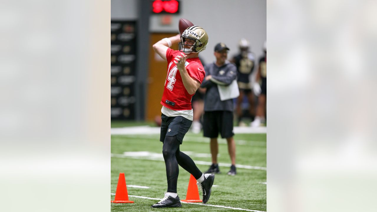 Saints observations: First fight of training camp; Chris Olave looks  unstoppable