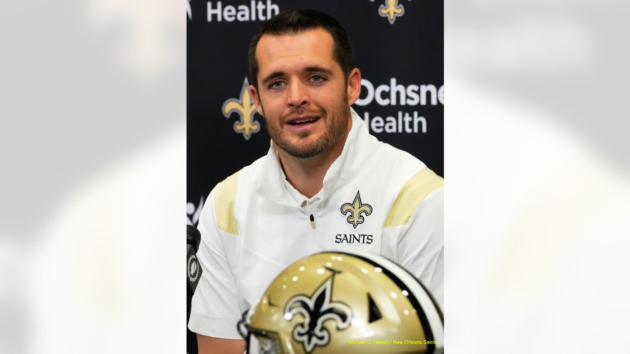 Lafayette, La. Surgeon Suggests Timeline for Saints QB Derek Carr