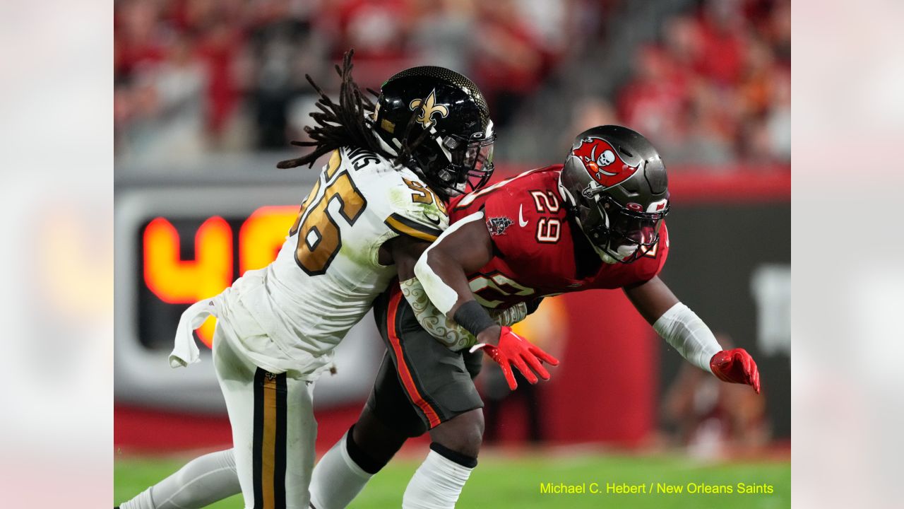 Bucs overcome slow start, ride big 4th quarter to 20-10 win vs. Saints