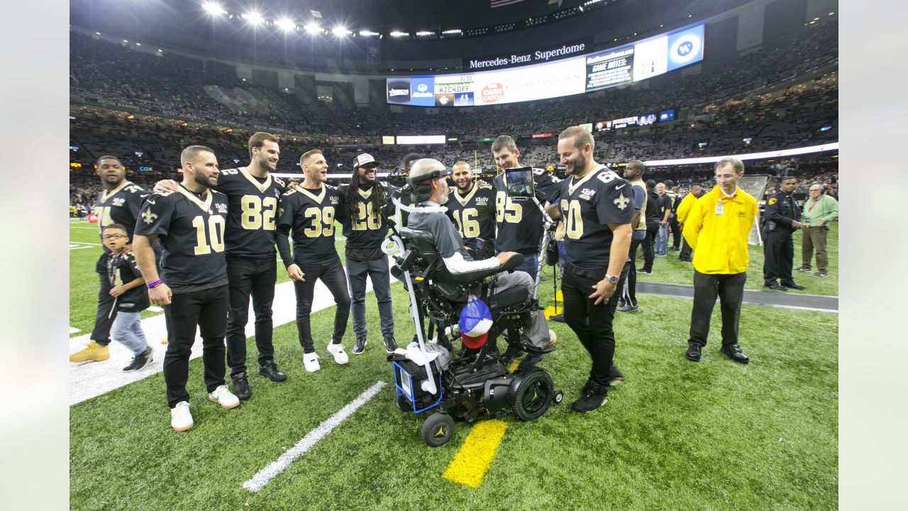 New Orleans Saints - Drew Brees and Team Gleason #NationalHugDay