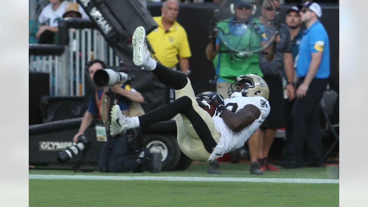 Video of wild brawl at Saints-Panthers game goes viral