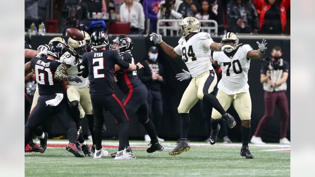 Game Photos  Falcons vs. Saints - Throwback game