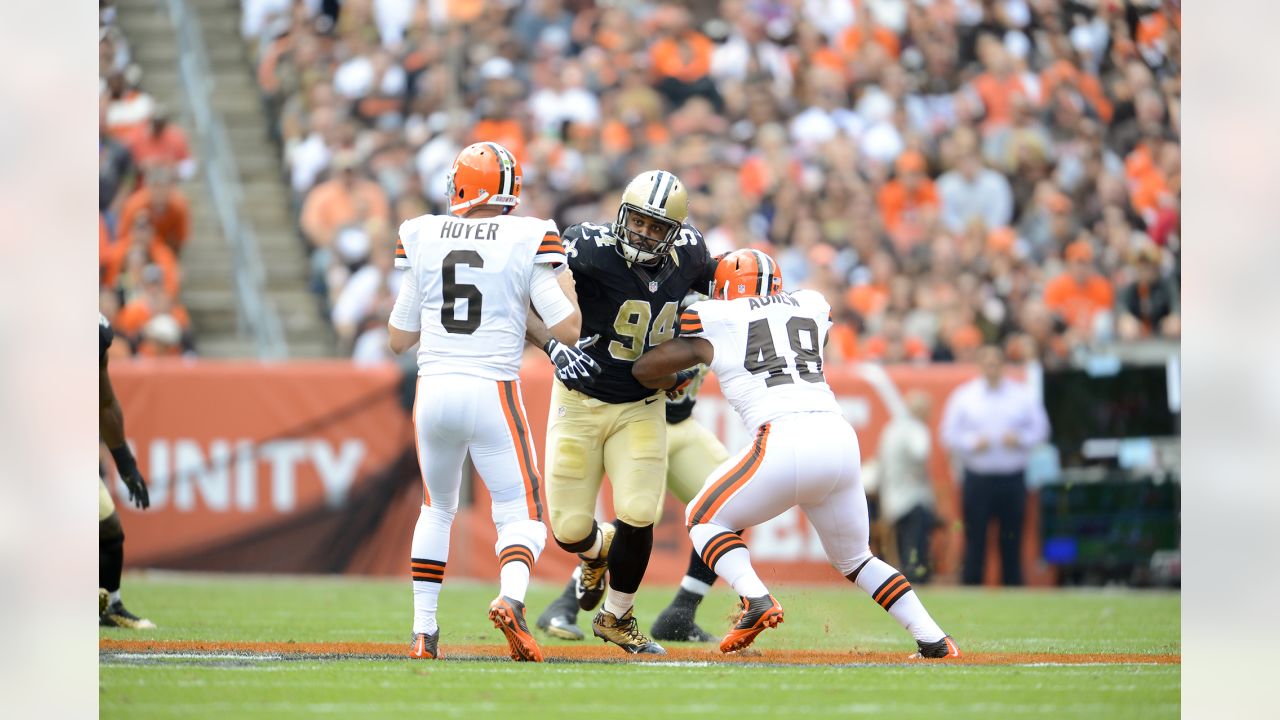 Saints star Cameron Jordan squeezes into dad's Pro Bowl jersey for Steve  Jordan Vikings Ring of Honor induction – Twin Cities