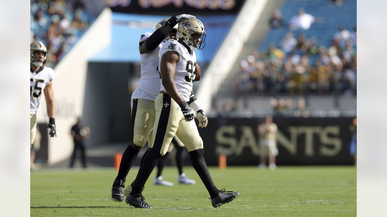 NFL Week 2: New Orleans Saints wearing gold pants again vs. Panthers