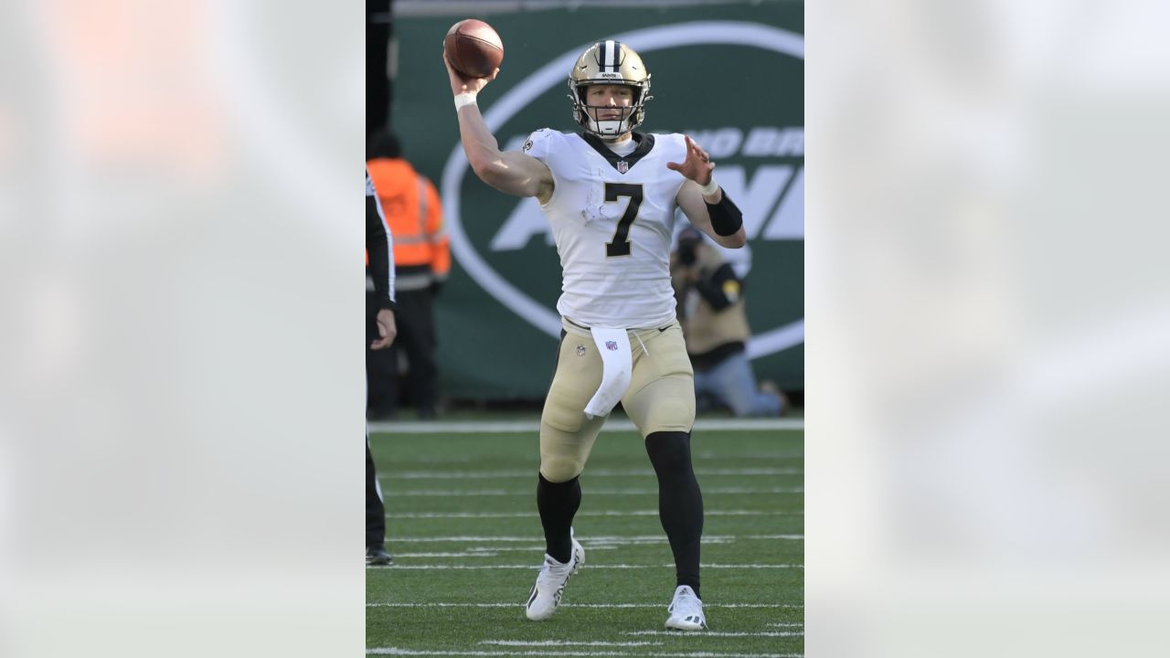 Saints open playoffs next Sunday, leaving door open for Kamara return –  Crescent City Sports