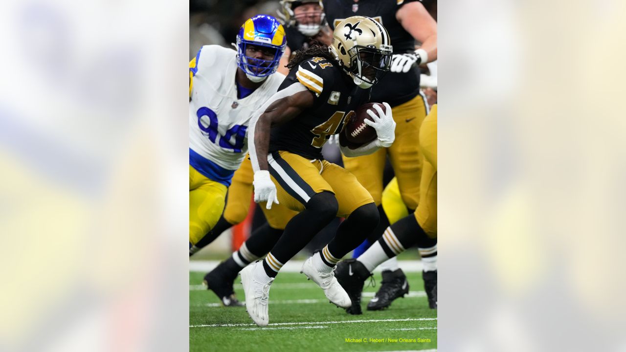 Halftime Score - New Orleans Saints vs Los Angeles Rams - 2022 NFL