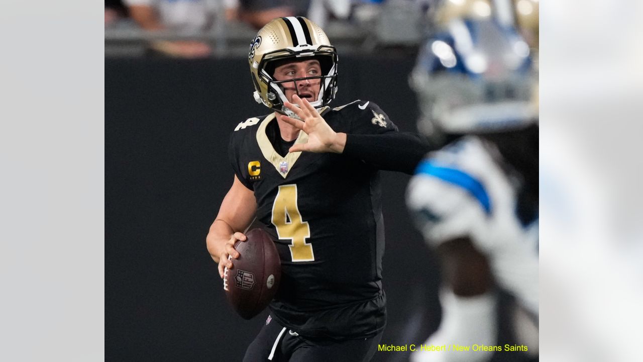 Derek Carr, New Orleans Saints should have easy win vs. Panthers 