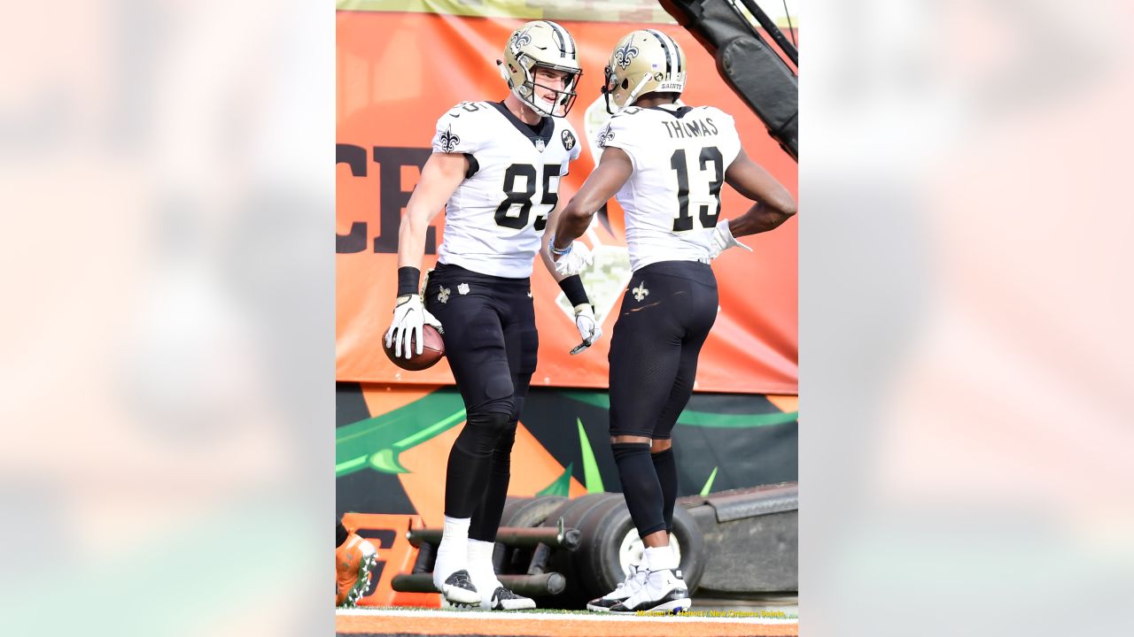 Drew Brees shines, Saints dominate Bengals