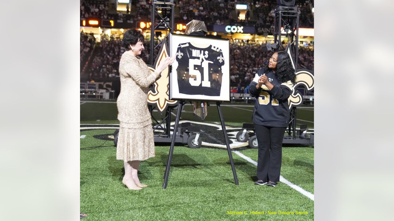 Sam Mills to be inducted into New Orleans Saints Ring of Honor at halftime  of Saints-Dallas Cowboys contest