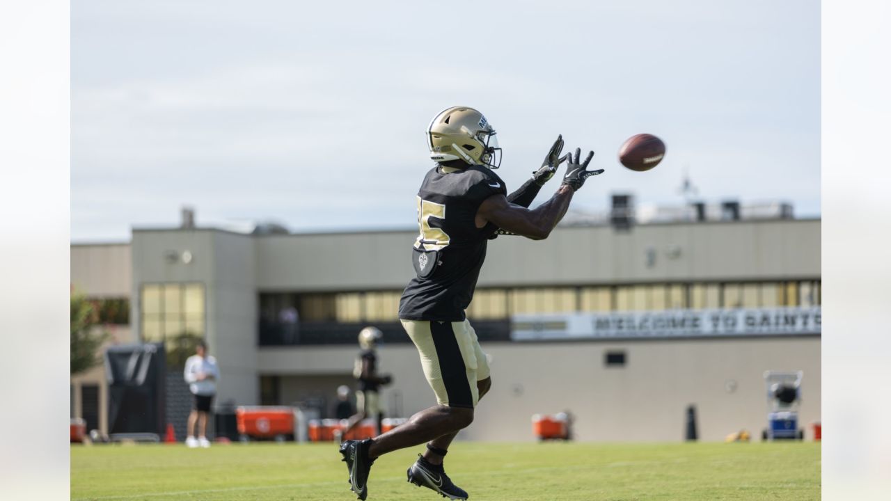 Schultz] Former #Saints and #Broncos starting CB Bradley Roby is signing  with the #Eagles after today's workout. I'm told Roby - who has 3 career  pick-sixes - fielded interest from multiple teams