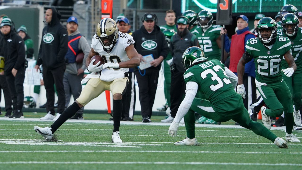 Field Yates on X: Most receptions by a running back since 2017: 1. Alvin  Kamara: 416 2. Christian McCaffrey: 411 Most receiving yards by a running  back since 2017: 1. Alvin Kamara: