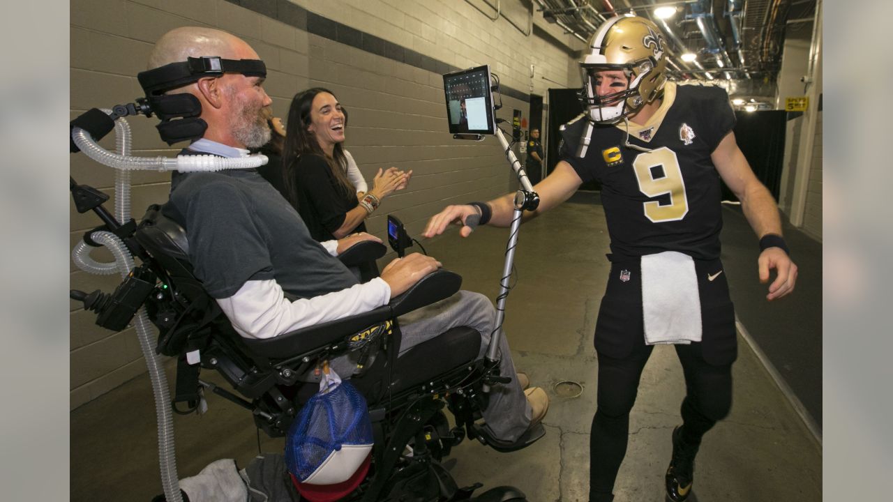 Drew Brees, Steve Gleason and their families catch up before Saints'  season-opener