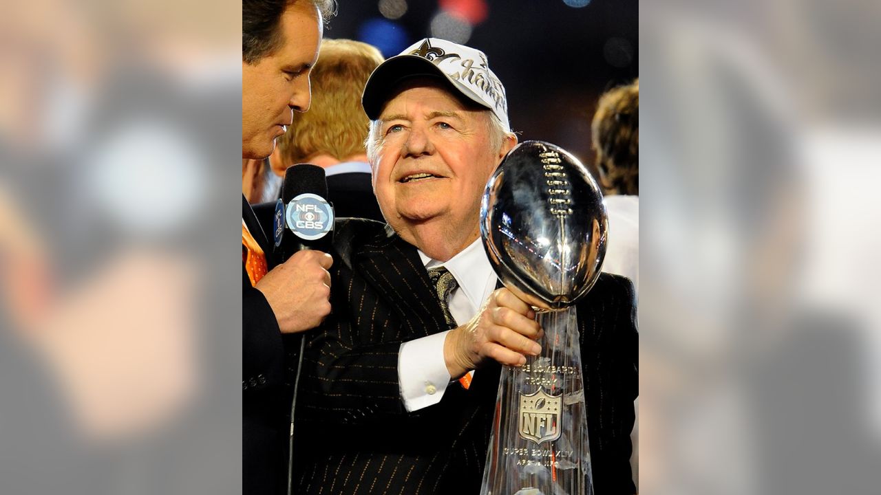 Saints Owner Tom Benson Taken to Hospital After Victory Over the Bears -  Canal Street Chronicles