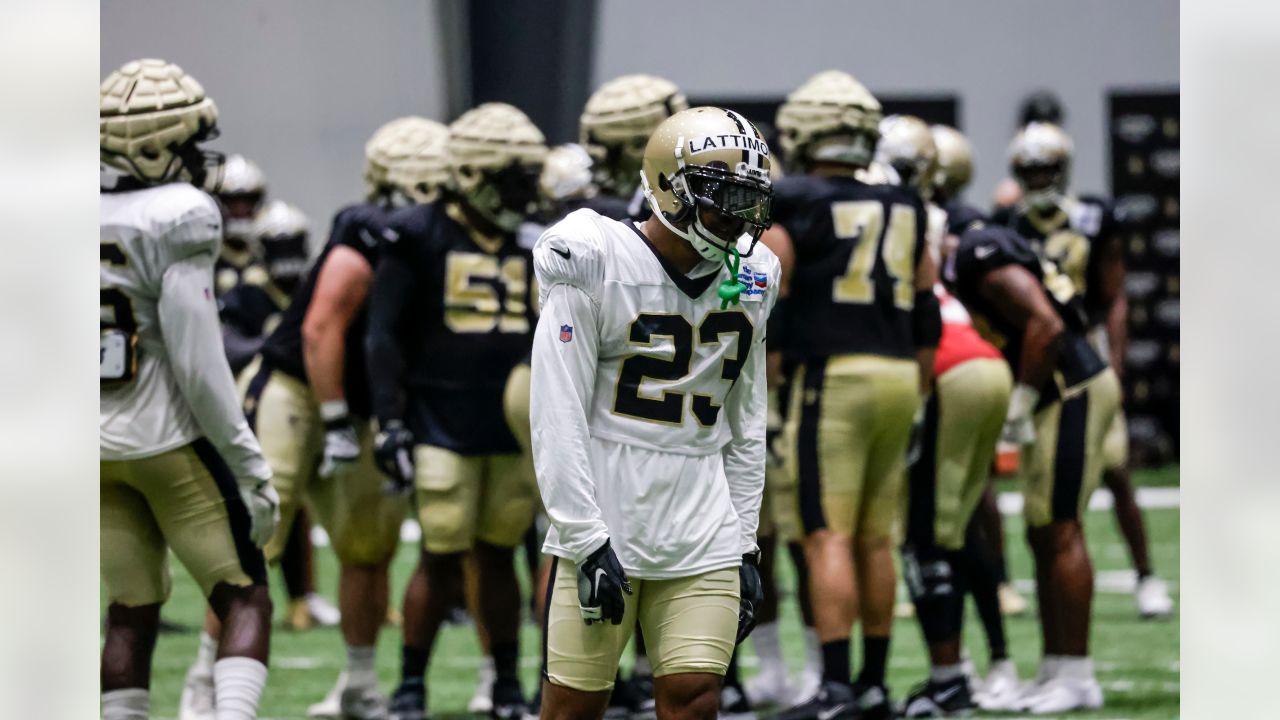 New Orleans Saints wide receiver Deonte Harty (11) wipes sweat from his  brow during training camp