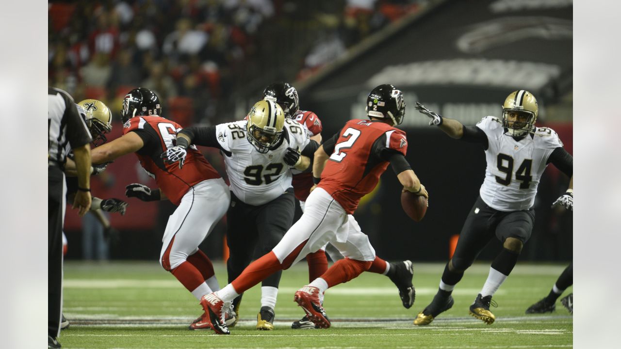 New Orleans Saints defensive end Cameron Jordan (94) signals