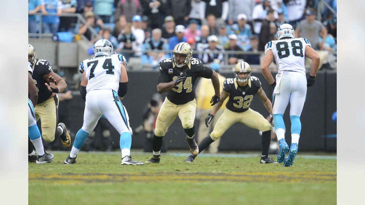 Saints star Cameron Jordan squeezes into dad's Pro Bowl jersey for Steve  Jordan Vikings Ring of Honor induction – Twin Cities