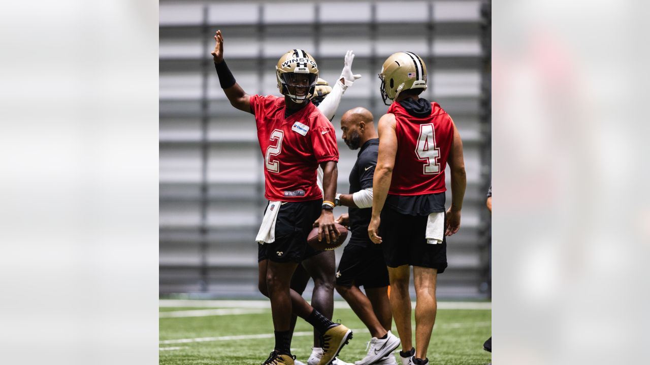 New Orleans Saints Star Alvin Kamara Sends Strong Message Ahead Of Season  Debut - Gridiron Heroics