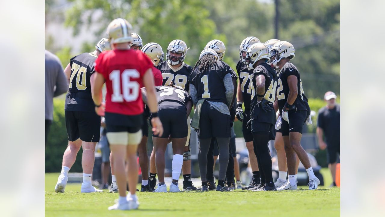 2022 Saints OTAs - New Orleans Saints wide receiver Jarvis Landry brings  the juice to OTAs too